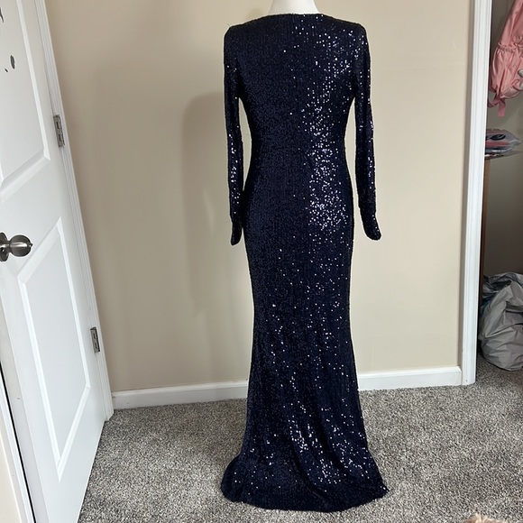 Sequined Mermaid V Neck Long Slit Sleeve - Picture 8 of 13